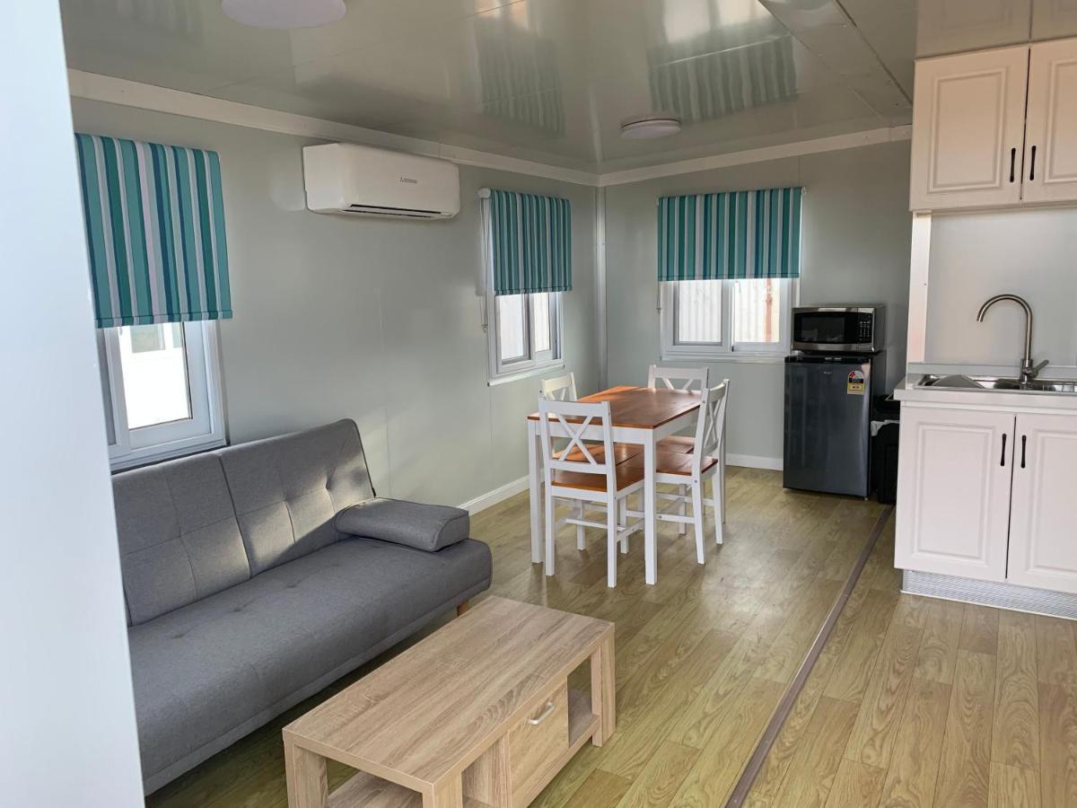 White Cliffs Self Contained Cabin Accommodation 外观 照片