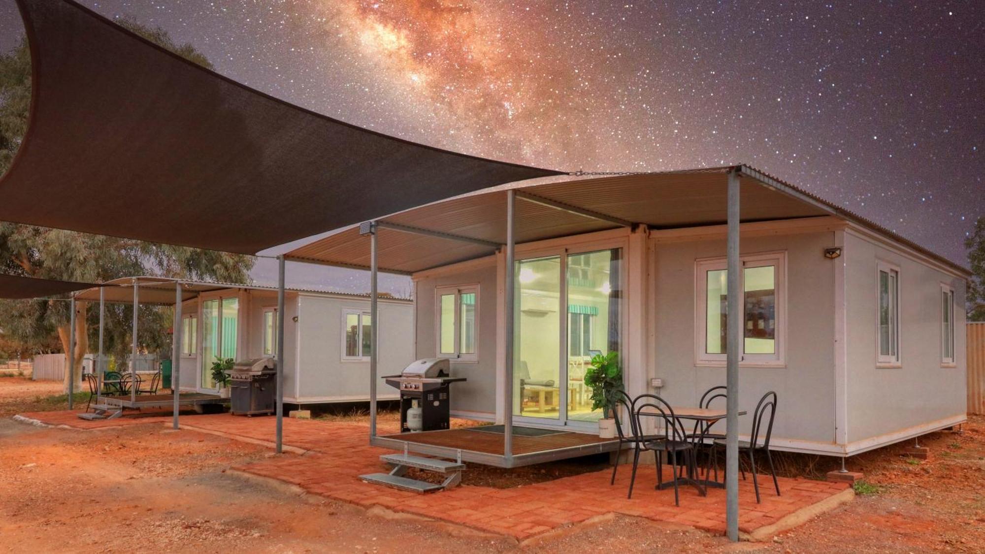 White Cliffs Self Contained Cabin Accommodation 外观 照片